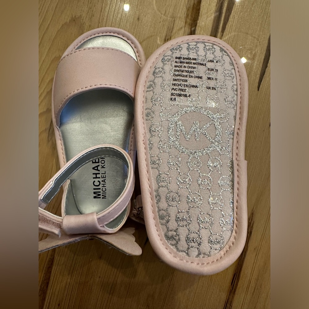 Michael Kors size 4 little girls light pink sandals brand new with box.